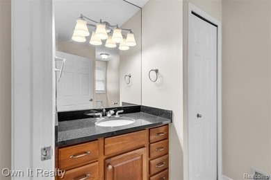 ***Open House Saturday June 13 from 1pm to 3pm*** Rare - photo 19