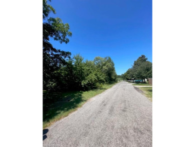 Lake Lot For Sale in Granbury, Texas