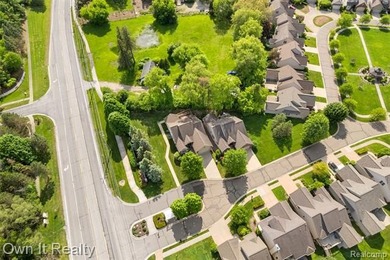 ***Open House Saturday June 13 from 1pm to 3pm*** Rare - photo 31