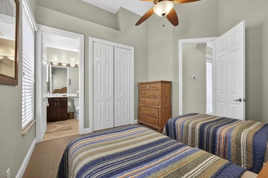 Great home, built in 2006, located in the most sought-after - photo 35