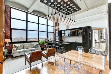 St Lawrence River Condo For Sale in Montréal (Le Sud-Ouest) QC