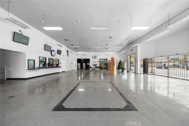 505 S Main Street presents a rare opportunity to acquire a - photo 5