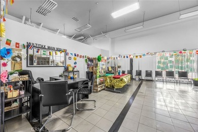 505 S Main Street presents a rare opportunity to acquire a - photo 8