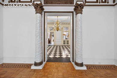 In a neighborhood defined by architectural pedigree, true - photo 7