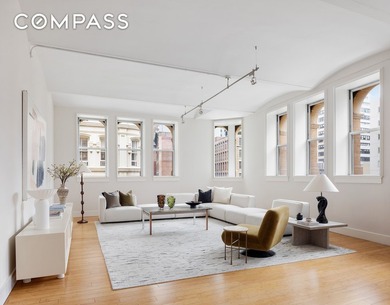 Featuring 23 windows and 12-foot barrel vaulted ceilings - photo 1