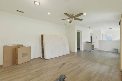 This property offers a fantastic opportunity for homeowners - photo 14