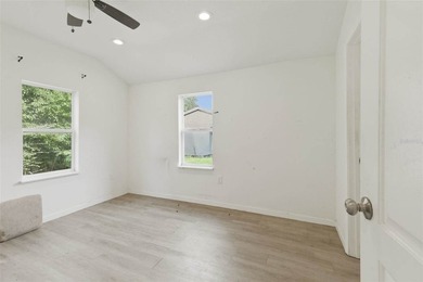 This property offers a fantastic opportunity for homeowners - photo 30