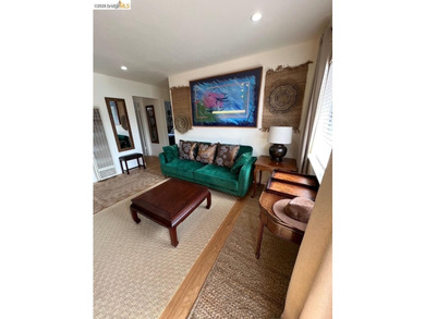 Charming, light-filled 2nd Floor Unit at a Super Price! Located - photo 3