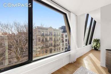 An architectural masterpiece in the heart of Greenpoint. This - photo 8