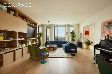 Sophisticated Residence with Designer Interiors and Iconic - photo 1