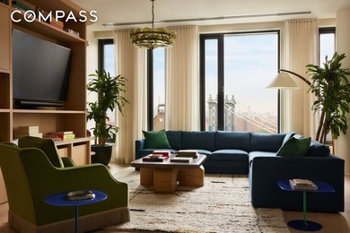 Sophisticated Residence with Designer Interiors and Iconic - photo 5
