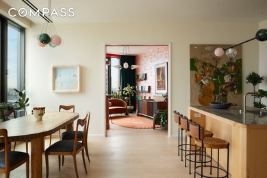 Sophisticated Residence with Designer Interiors and Iconic - photo 8