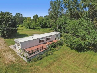 Reynolds Lake - Van Buren County Acreage For Sale in Lawrence Michigan