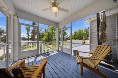 Welcome to lake living at its finest! This beautifully updated - photo 2