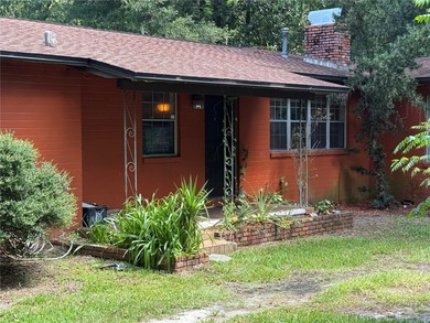 Brick 3 bedroom/2 bathroom home in SW Gainesville on a .75 acre - photo 7