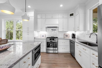 Beautiful home with gorgeous views of the Bay of Saint Louis! - photo 11