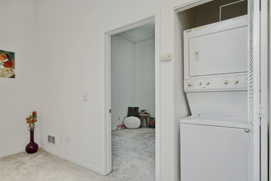 Move-In Ready! Immaculate & Inviting. Don't miss one-of-the-best - photo 11