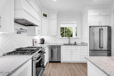Beautiful home with gorgeous views of the Bay of Saint Louis! - photo 12
