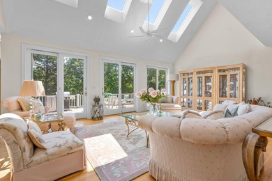 Enjoy the invitIng relaxed atmosphere that New Seabury has to - photo 13