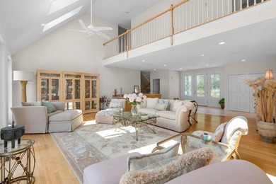 Enjoy the invitIng relaxed atmosphere that New Seabury has to - photo 14