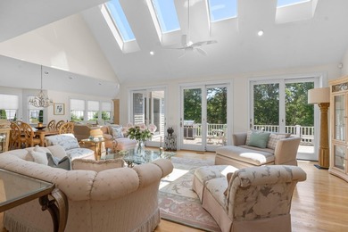 Enjoy the invitIng relaxed atmosphere that New Seabury has to - photo 16