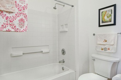 Move-In Ready! Immaculate & Inviting. Don't miss one-of-the-best - photo 16