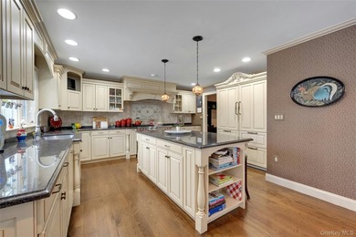 Welcome to this breathtaking and masterfully renovated home - photo 16