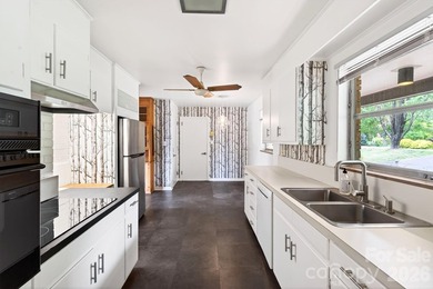 Mid-Century Modern enthusiasts, here is your chance to own an - photo 18