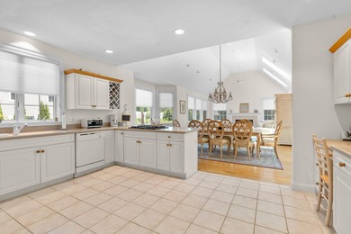 Enjoy the invitIng relaxed atmosphere that New Seabury has to - photo 19