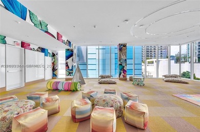 A one-of-one trophy penthouse crowning the top floor of Missoni - photo 19