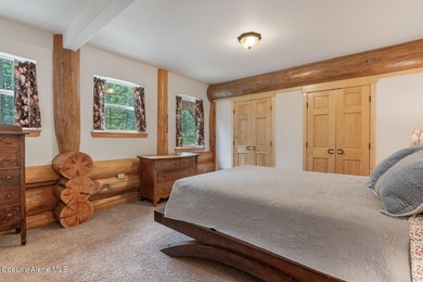 Built with exceptional attention to traditional craftsmanship - photo 25