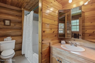 Built with exceptional attention to traditional craftsmanship - photo 35