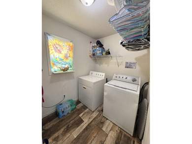 Welcome to 404 Ontario Street in Storm Lake!! Conveniently - photo 9