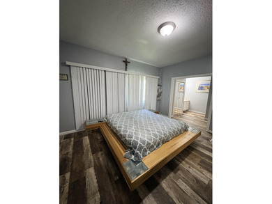 Welcome to 404 Ontario Street in Storm Lake!! Conveniently - photo 10