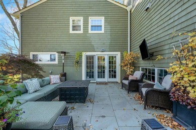 Welcome to this breathtaking and masterfully renovated home - photo 41