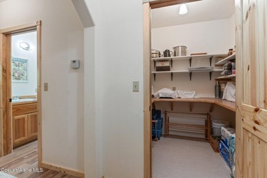 Built with exceptional attention to traditional craftsmanship - photo 45