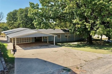 Lake Home For Sale in Eufaula, Oklahoma