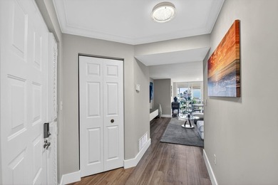 Renovated, move-in ready condo in the highly desirable - photo 2