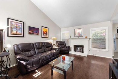 Charming La Ventana Townhome! Beautifully Maintained 3 Bedroom - photo 3