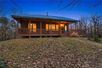 Lake Windsor Home For Sale in Bentonville Arkansas