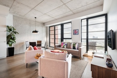 Lake Home For Sale in Montréal (Le Sud-Ouest),