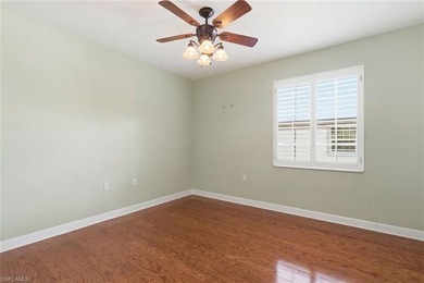New 2026 roofs! This immaculate three-bedroom plus den residence - photo 12