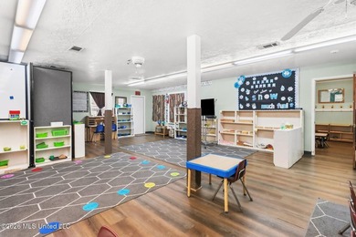 Welcome to this well-maintained approximately 3,000 square foot - photo 16
