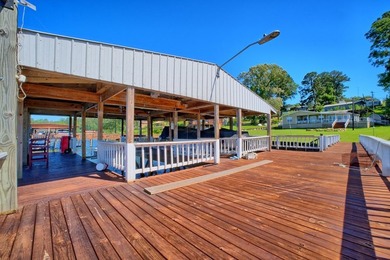Stunning waterfront retreat on Toledo Bend Lake with - photo 19