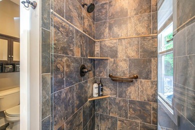 Beautifully maintained condominium located minutes from - photo 22