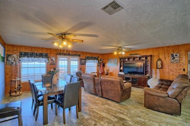 Stunning waterfront retreat on Toledo Bend Lake with - photo 22