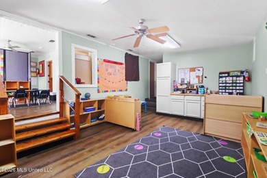 Welcome to this well-maintained approximately 3,000 square foot - photo 23