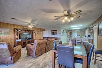 Stunning waterfront retreat on Toledo Bend Lake with - photo 27