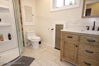 This is the one! 3 units located on 1 tax lot. 219 fisher is - photo 28