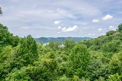 Beautifully maintained condominium located minutes from - photo 33